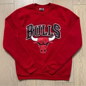NBA Chicago Bulls Red Black Logo Crewneck Sweatshirt Jumper Fleece Size Medium